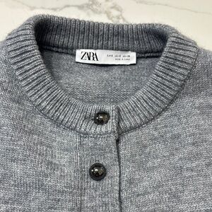 Zara Gray Buttoned Crew Neck Sweater